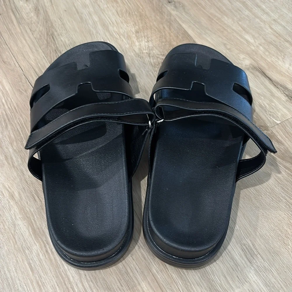 Amazon stylish black